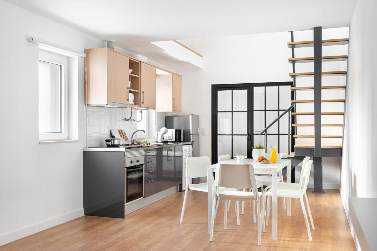 Altido Stylish 2-Level Flats Near Ajuda Palace ลิสบอน ภายนอก รูปภาพ