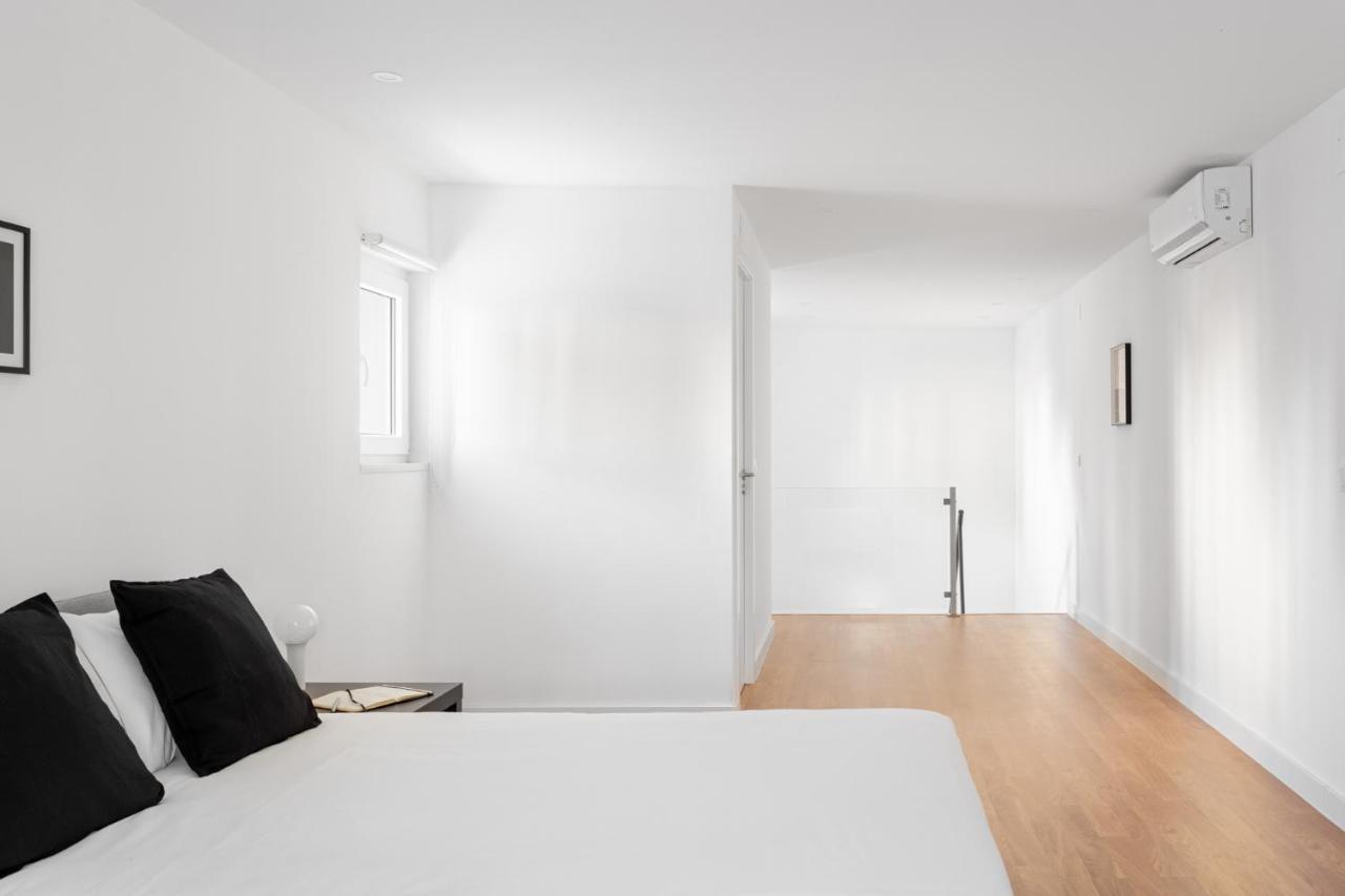 Altido Stylish 2-Level Flats Near Ajuda Palace ลิสบอน ภายนอก รูปภาพ