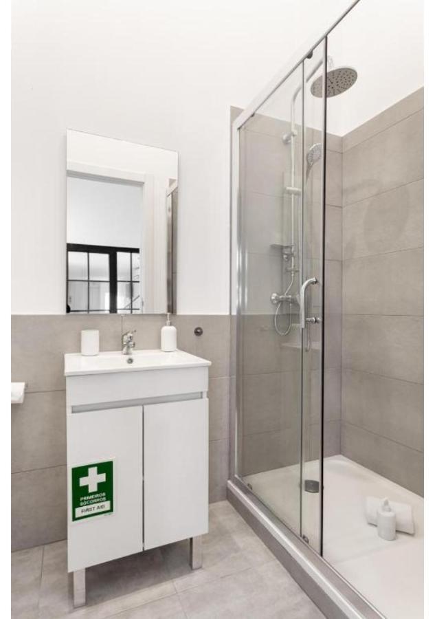 Altido Stylish 2-Level Flats Near Ajuda Palace ลิสบอน ภายนอก รูปภาพ